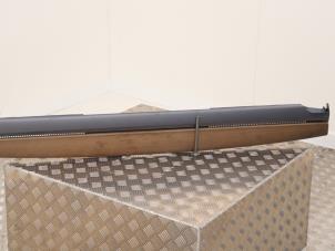 Gebruikte Dashboard sierlijst Tesla Model Y (5YJY) EV 4x4 Prijs € 90,75 Inclusief btw aangeboden door Automaterialen Ronald Morien B.V.