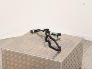 Gebruikte Waterpijp Tesla Model Y (5YJY) EV 4x4 Prijs € 48,99 Inclusief btw aangeboden door Automaterialen Ronald Morien B.V.