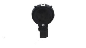 Gebruikte Sensor regen Ford Focus 3 1.5 EcoBoost 16V 150 Prijs € 25,00 Margeregeling aangeboden door Automaterialen Ronald Morien B.V.