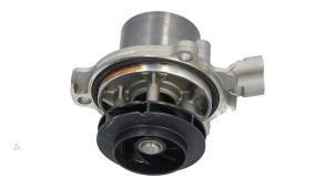 Gebruikte Koelvloeistof pomp Volkswagen Transporter/Caravelle T6 2.0 TDI 150 Prijs € 90,75 Inclusief btw aangeboden door Automaterialen Ronald Morien B.V.