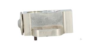 Gebruikte Expansieklep airco Volkswagen Up! (121) 1.0 12V 60 Prijs € 25,00 Margeregeling aangeboden door Automaterialen Ronald Morien B.V.