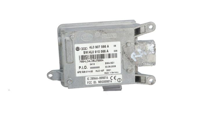 Gebruikte Dode hoek sensor Audi Q7 (4LB) 4.2 FSI V8 32V Prijs € 125,00 Margeregeling aangeboden door Automaterialen Ronald Morien B.V.
