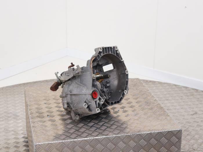 Gebruikte Versnellingsbak Fiat Punto Evo (199) 1.3 JTD Multijet 85 16V Euro 5 Prijs € 350,00 Margeregeling aangeboden door Automaterialen Ronald Morien B.V.
