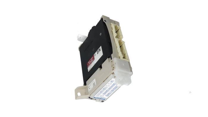 Gebruikte Module Bodycontrol Toyota Yaris III (P13) 1.5 16V Hybrid Prijs € 39,00 Margeregeling aangeboden door Automaterialen Ronald Morien B.V.