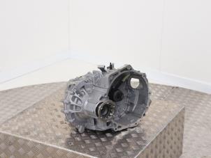 Nieuwe Versnellingsbak Volkswagen T-Roc I 1.5 TSI Evo BMT 16V Prijs € 1.996,50 Inclusief btw aangeboden door Automaterialen Ronald Morien B.V.