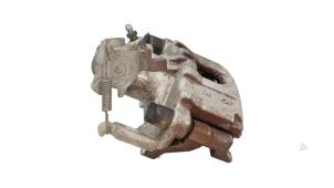 Gebruikte Remklauw (Tang) rechts-achter Toyota Yaris III (P13) 1.5 16V Hybrid Prijs € 49,00 Margeregeling aangeboden door Automaterialen Ronald Morien B.V.