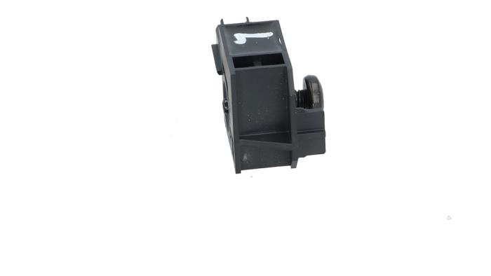 Gebruikte Airbag Sensor Opel Astra K 1.0 Turbo 12V Prijs € 15,00 Margeregeling aangeboden door Automaterialen Ronald Morien B.V.