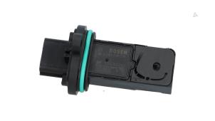 Gebruikte Luchthoeveelheidsmeter Opel Astra K 1.0 Turbo 12V Prijs € 49,00 Margeregeling aangeboden door Automaterialen Ronald Morien B.V.