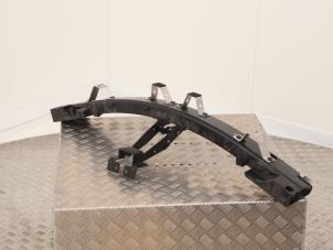 Gebruikte Bumperframe voor Aston Martin DB 9 Vantage 6.0 V12 48V Prijs € 595,00 Margeregeling aangeboden door Automaterialen Ronald Morien B.V.