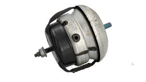 Gebruikte Motorrubber Aston Martin DB 9 Vantage 6.0 V12 48V Prijs € 75,00 Margeregeling aangeboden door Automaterialen Ronald Morien B.V.