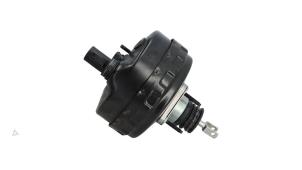 Gebruikte Rembekrachtiger Aston Martin DB 9 Vantage 6.0 V12 48V Prijs € 165,00 Margeregeling aangeboden door Automaterialen Ronald Morien B.V.