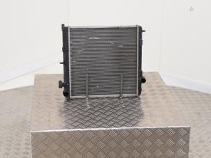 Gebruikte Radiateur Peugeot 208 I (CA/CC/CK/CL) 1.0 Vti 12V PureTech Prijs € 29,00 Margeregeling aangeboden door Automaterialen Ronald Morien B.V.