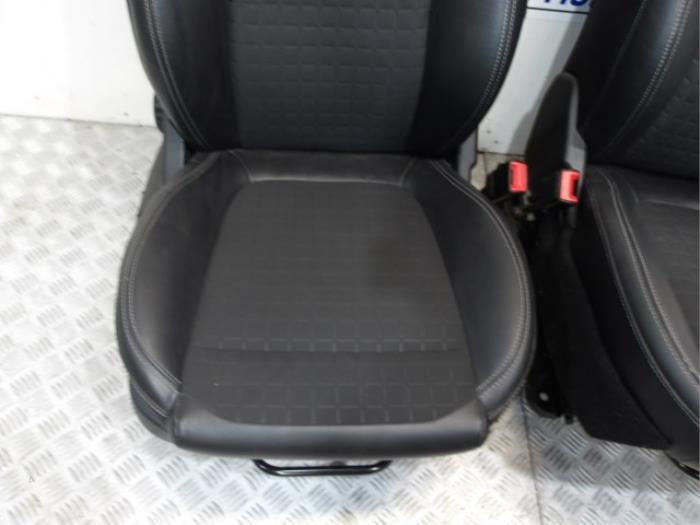 Bekleding Set (compleet) van een Ford Fiesta 7 1.0 EcoBoost 12V 125 2020
