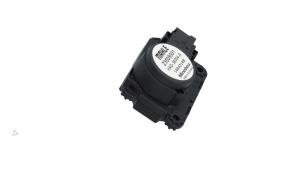 Gebruikte Kachelklep Motor Opel Crossland (X) 1.2 Turbo 12V Prijs € 15,00 Inclusief btw aangeboden door Automaterialen Ronald Morien B.V.