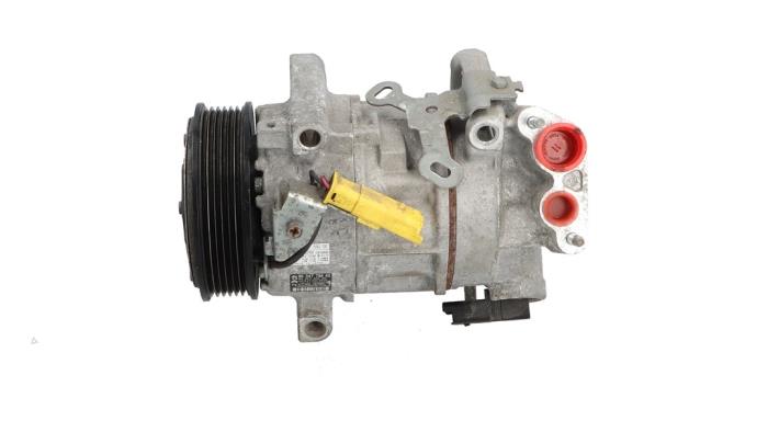 Gebruikte Aircopomp Opel Crossland (X) 1.2 Turbo 12V Prijs € 124,99 Inclusief btw aangeboden door Automaterialen Ronald Morien B.V.