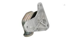 Gebruikte Motorsteun Volkswagen Transporter/Caravelle T6 2.0 TDI 150 Prijs € 25,00 Inclusief btw aangeboden door Automaterialen Ronald Morien B.V.