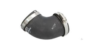 Gebruikte Intercooler Slang Volkswagen Transporter/Caravelle T6 2.0 TDI 150 Prijs € 25,00 Inclusief btw aangeboden door Automaterialen Ronald Morien B.V.