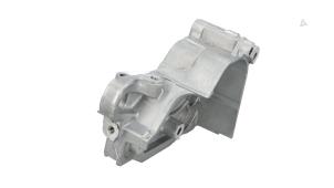 Gebruikte Dynamosteun boven Volkswagen Crafter (SY) 2.0 TDI RWD Prijs € 66,55 Inclusief btw aangeboden door Automaterialen Ronald Morien B.V.