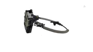 Gebruikte Deurslot Mechaniek 4Deurs links-achter Ford Fiesta 7 1.0 EcoBoost 12V Prijs € 29,00 Margeregeling aangeboden door Automaterialen Ronald Morien B.V.