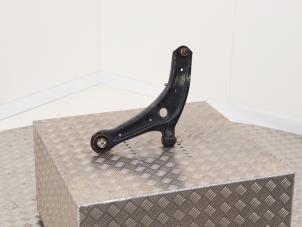 Gebruikte Triangel links-voor Ford Fiesta 7 1.0 EcoBoost 12V Prijs € 45,00 Margeregeling aangeboden door Automaterialen Ronald Morien B.V.