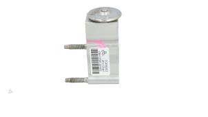 Gebruikte Expansieklep airco Peugeot 308 SW (L4/L9/LC/LJ/LR) 1.5 BlueHDi 130 Prijs € 35,00 Margeregeling aangeboden door Automaterialen Ronald Morien B.V.