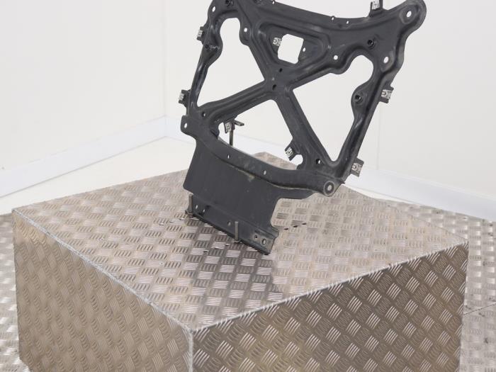 Subframe van een Porsche Cayenne III (9YA) 3.0 V6 Turbo 24V E-Hybrid 2022