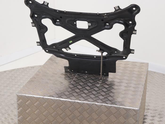 Subframe van een Porsche Cayenne III (9YA) 3.0 V6 Turbo 24V E-Hybrid 2022