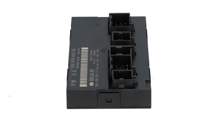 Gebruikte Bodycontrol Module Volkswagen Golf V (1K1) 1.9 TDI Prijs € 25,00 Margeregeling aangeboden door Automaterialen Ronald Morien B.V.