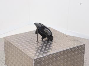 Gebruikte Remklauw (Tang) links-voor Bentley Continental GT 6.0 W12 48V Prijs € 175,00 Margeregeling aangeboden door Automaterialen Ronald Morien B.V.