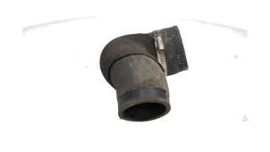 Gebruikte Intercooler Slang Bentley Continental GT 6.0 W12 48V Prijs € 35,00 Margeregeling aangeboden door Automaterialen Ronald Morien B.V.