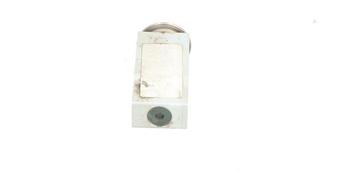 Gebruikte Airco expansieklep Peugeot 107 1.0 12V Prijs € 19,00 Margeregeling aangeboden door Automaterialen Ronald Morien B.V.