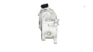 Gebruikte Gasklephuis Volkswagen Passat Variant (3G5) 2.0 TDI SCR Prijs € 75,00 Margeregeling aangeboden door Automaterialen Ronald Morien B.V.