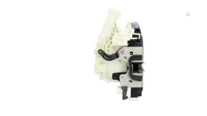 Gebruikte Deurslot Mechaniek 4Deurs links-achter Tesla Model 3 EV AWD Prijs € 75,00 Inclusief btw aangeboden door Automaterialen Ronald Morien B.V.