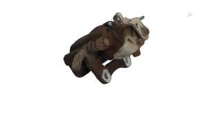 Gebruikte Remklauw (Tang) rechts-achter Renault Kangoo Express (FW) 1.5 dCi 110 Prijs € 35,00 Margeregeling aangeboden door Automaterialen Ronald Morien B.V.