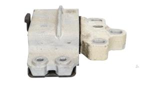 Gebruikte Motorsteun Volkswagen Tiguan (5N1/2) 2.0 TDI 16V 4Motion Prijs € 25,00 Inclusief btw aangeboden door Automaterialen Ronald Morien B.V.