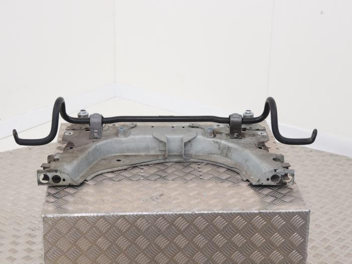 Gebruikte Subframe Renault Captur I (2R) 1.2 TCE 16V EDC Prijs € 89,00 Margeregeling aangeboden door Automaterialen Ronald Morien B.V.