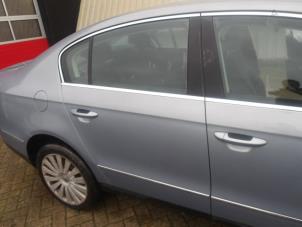 Gebruikte Portier 4Deurs rechts-achter Volkswagen Passat (3C2) 2.0 TDI 16V 140 Prijs € 245,00 Margeregeling aangeboden door Automaterialen Ronald Morien B.V.