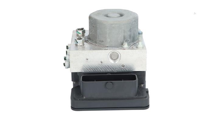 Gebruikte ABS Pomp Mitsubishi Space Star (A0) 1.2 12V Prijs € 195,00 Margeregeling aangeboden door Automaterialen Ronald Morien B.V.