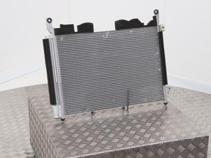 Gebruikte Airco Condensor Renault Koleos I 2.0 dCi 16V Prijs € 75,00 Margeregeling aangeboden door Automaterialen Ronald Morien B.V.