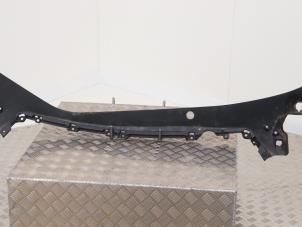 Gebruikte Paravent Tesla Model 3 EV AWD Prijs € 95,00 Inclusief btw aangeboden door Automaterialen Ronald Morien B.V.