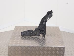 Gebruikte Bumpersteun links-achter Audi E-tron (GEN) 55 quattro Prijs € 9,99 Inclusief btw aangeboden door Automaterialen Ronald Morien B.V.