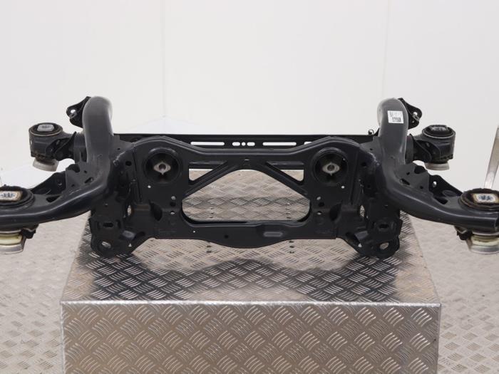 Gebruikte Subframe Audi e-tron (GEN) 55 quattro Prijs € 272,25 Inclusief btw aangeboden door Automaterialen Ronald Morien B.V.