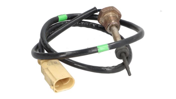 Gebruikte Uitlaat temperatuursensor Volkswagen Golf VII (AUA) 2.0 GTD 16V Prijs € 25,00 Inclusief btw aangeboden door Automaterialen Ronald Morien B.V.