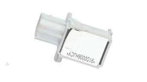 Gebruikte Airbag Sensor Hyundai i20 1.4 CRDi 16V Prijs € 45,00 Margeregeling aangeboden door Automaterialen Ronald Morien B.V.