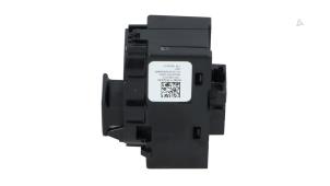 Gebruikte Raam module Tesla Model 3 EV AWD Prijs € 15,00 Inclusief btw aangeboden door Automaterialen Ronald Morien B.V.