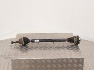 Gebruikte Cardanas rechts-voor (VWA) Volkswagen Golf V (1K1) 2.0 TDI DPF Prijs € 25,00 Margeregeling aangeboden door Automaterialen Ronald Morien B.V.