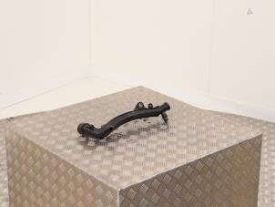 Gebruikte Waterpijp Peugeot 508 SW (F4/FC/FJ/FR) 1.6 16V GT PureTech 225 Prijs € 19,00 Inclusief btw aangeboden door Automaterialen Ronald Morien B.V.