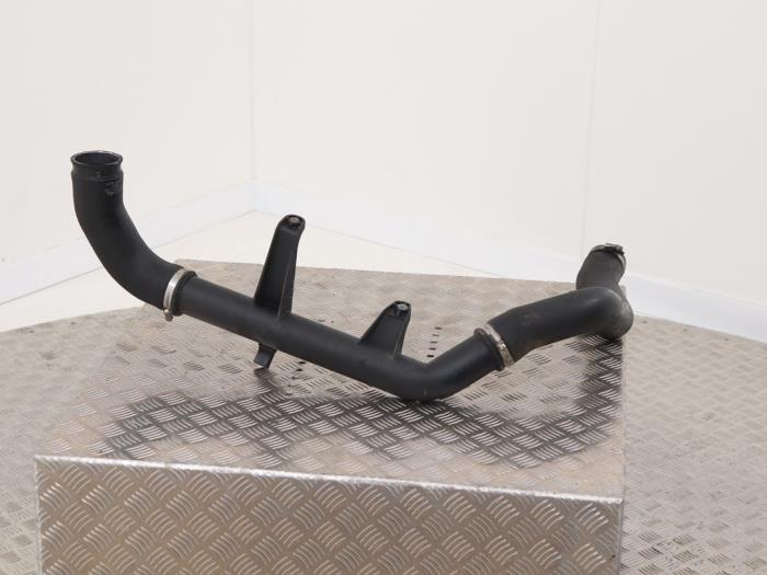 Gebruikte Intercooler Buis Volkswagen Crafter 2.5 TDI 30/35/50 Prijs € 48,99 Inclusief btw aangeboden door Automaterialen Ronald Morien B.V.