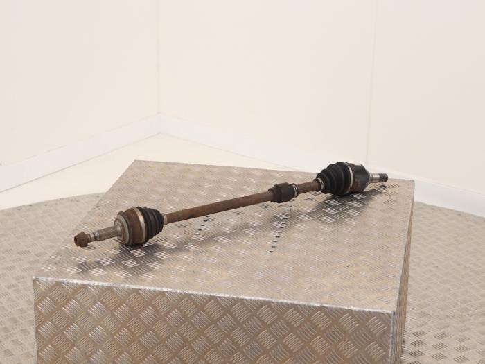 Gebruikte Steekas rechts-voor Toyota Verso S 1.33 16V Dual VVT-I Prijs € 75,00 Margeregeling aangeboden door Automaterialen Ronald Morien B.V.