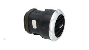 Gebruikte Luchtrooster Dashboard Audi TT (8N3) 1.8 T 20V Quattro Prijs € 19,00 Inclusief btw aangeboden door Automaterialen Ronald Morien B.V.